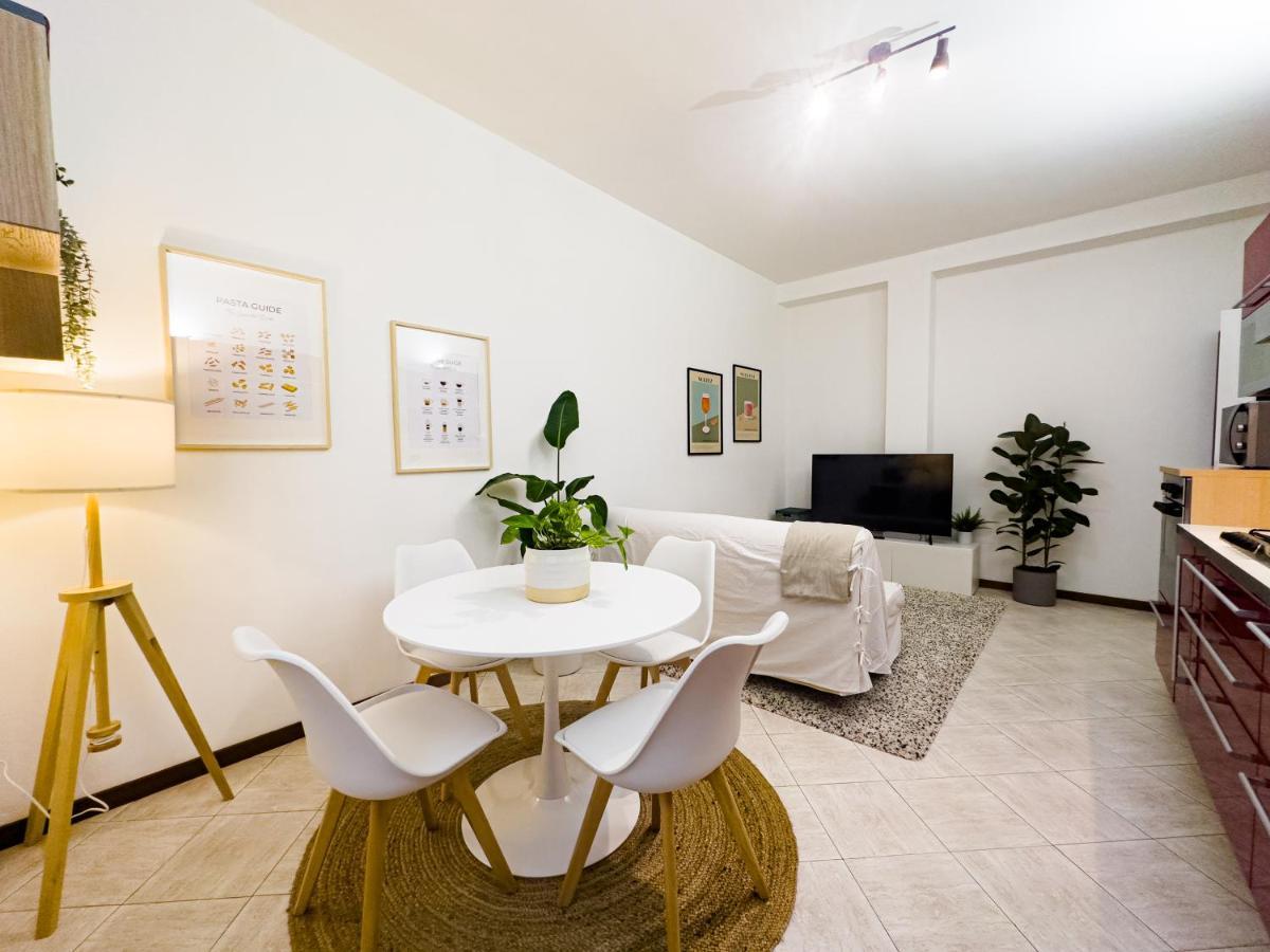 Апартаменти Litta'S Flat In Affori - 3 Mins Walk From Mm3 Мілан Екстер'єр фото